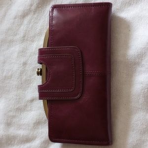 Hobo International Nova Wallet